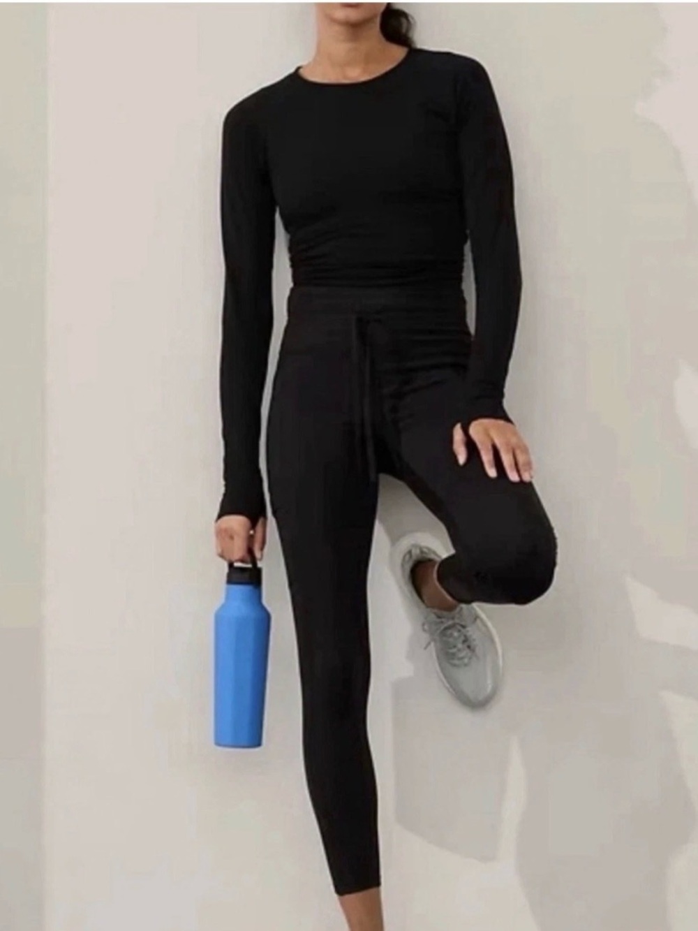 Athleta Rainier Cargo Tight.  Size 2X.  Black